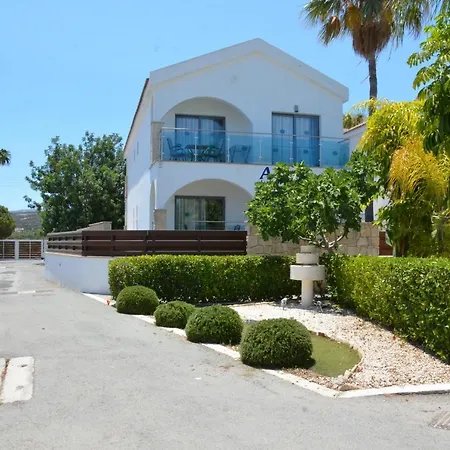 Latchi Escape And Neo Chorio