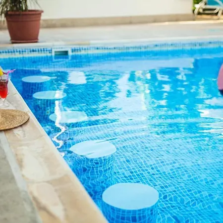 Latchi Escape And 4* Neo Chorio