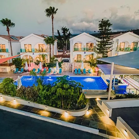 Hotel Latchi Escape And 4*