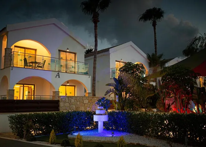 Latchi Escape And 4* Нео-Хорио