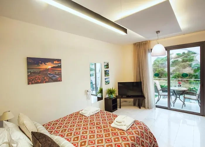 Latchi Escape And Hotell 4*